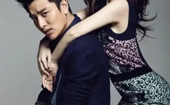 胸前两个球球图片